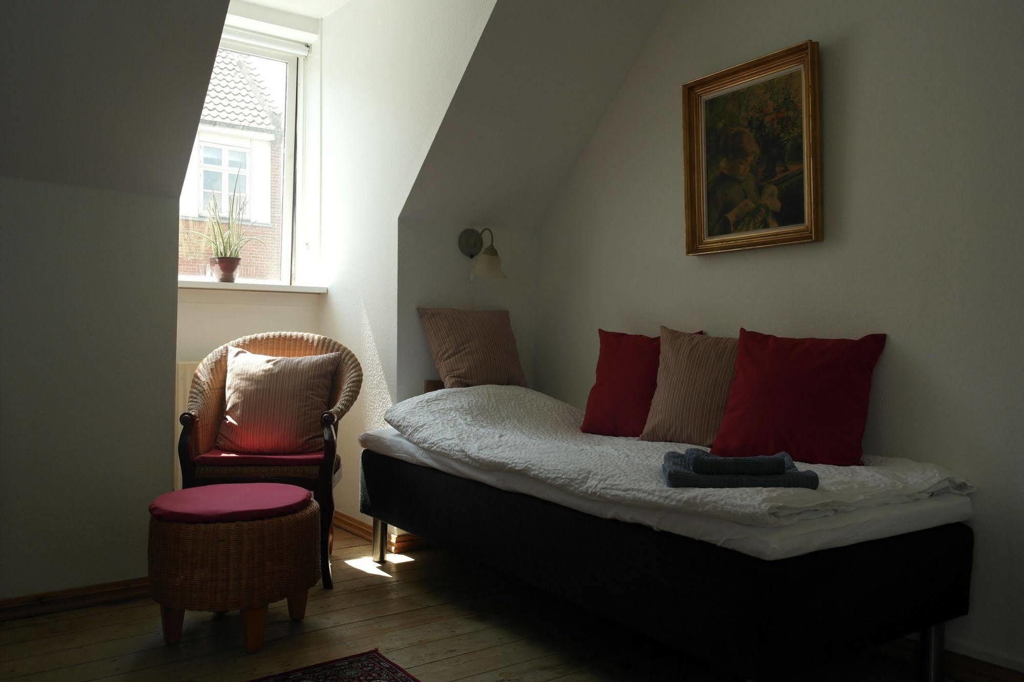 Sweethome Guesthouse Эсбьерг Экстерьер фото